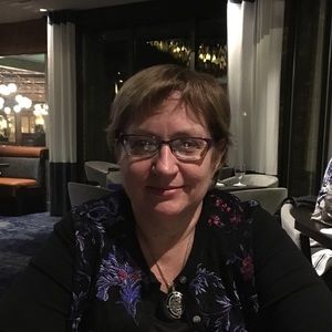 Meet your Posher, Carla